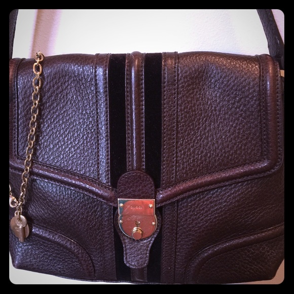 Gucci Handbags - Authentic Gucci 👜 Bag
